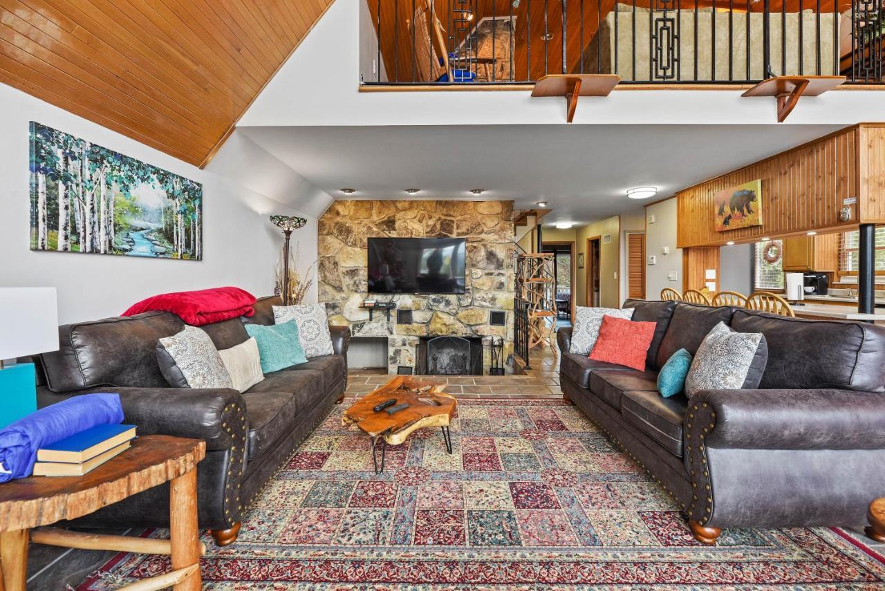 גטלינבורג Smokystays Private Pool Chalet מראה חיצוני תמונה